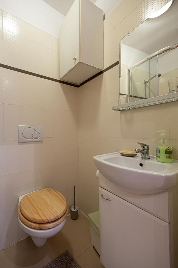 Bivalvia Apartments Koper Bagian luar foto