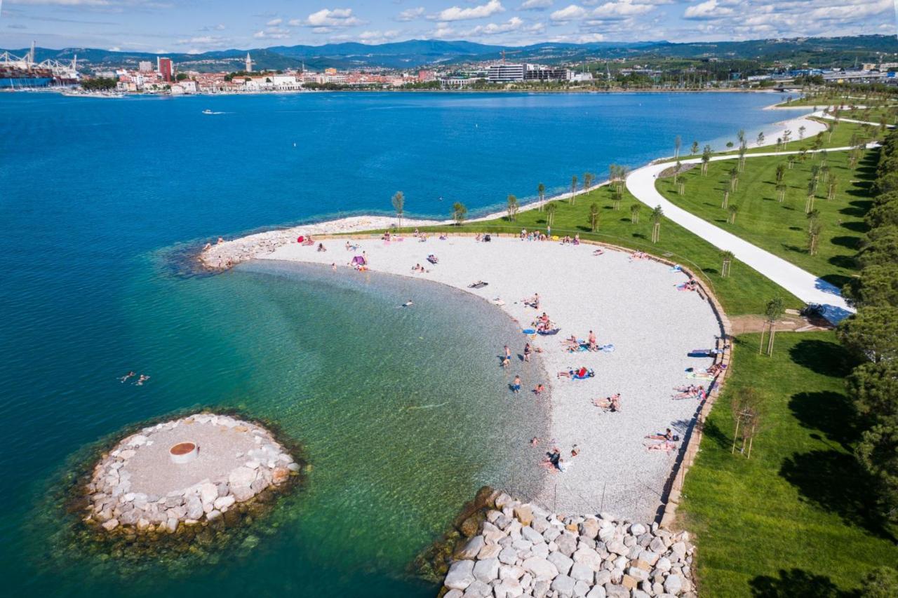 Bivalvia Apartments Koper Bagian luar foto